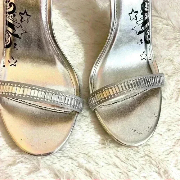 Brash Silver Open Toe Lattice Heeled Sandals - Picture 5 of 16